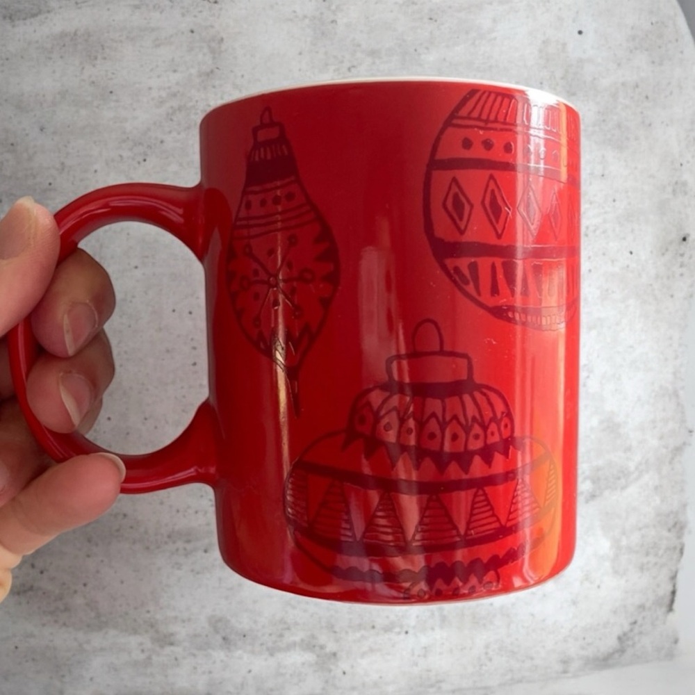 Starbucks Red Christmas Ornament Ceramic‎ Mug Tea Coffee 12 fl oz Holiday Gift